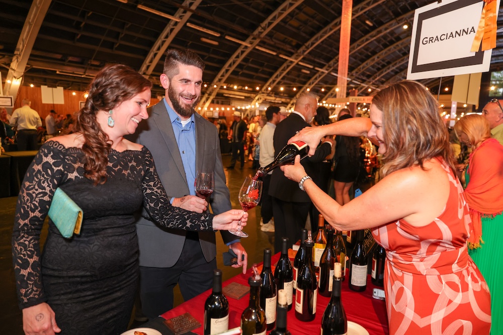 2025-10-11_HarvestFair_Gala_WBucquoy74