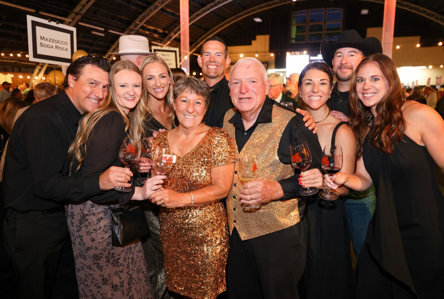 2025-10-11_HarvestFair_Gala_WBucquoy95